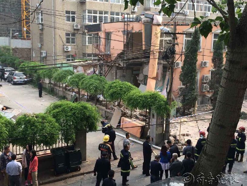 青岛建筑突发爆炸事件深度剖析